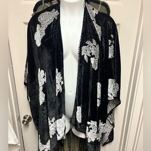 Magic Scarf Lined Black Velvet Ruana with Silver Roses -NWT
